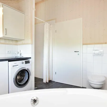 بيت للعطل 8 Person With Roofed Terrace *